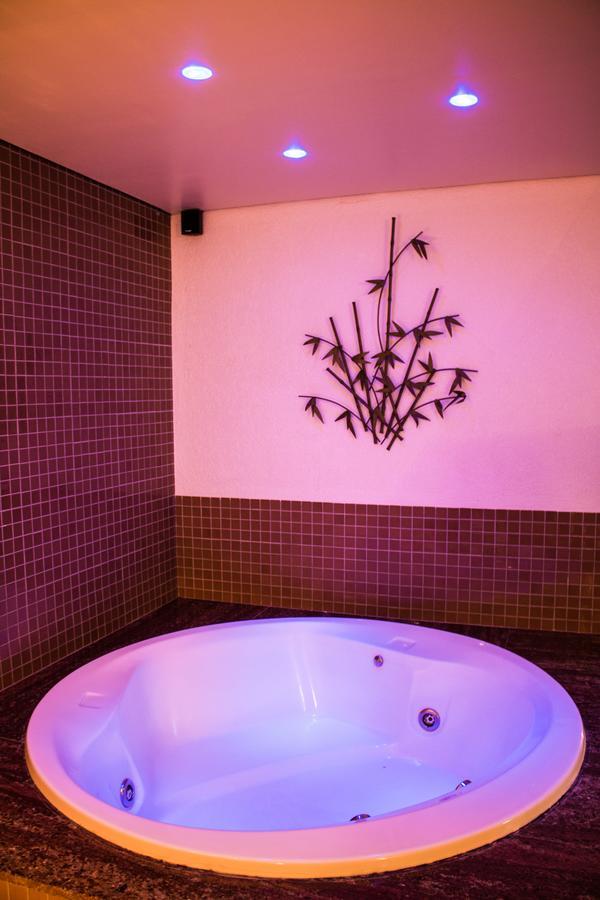 Village Motel (Adults Only) フォルタレザ エクステリア 写真