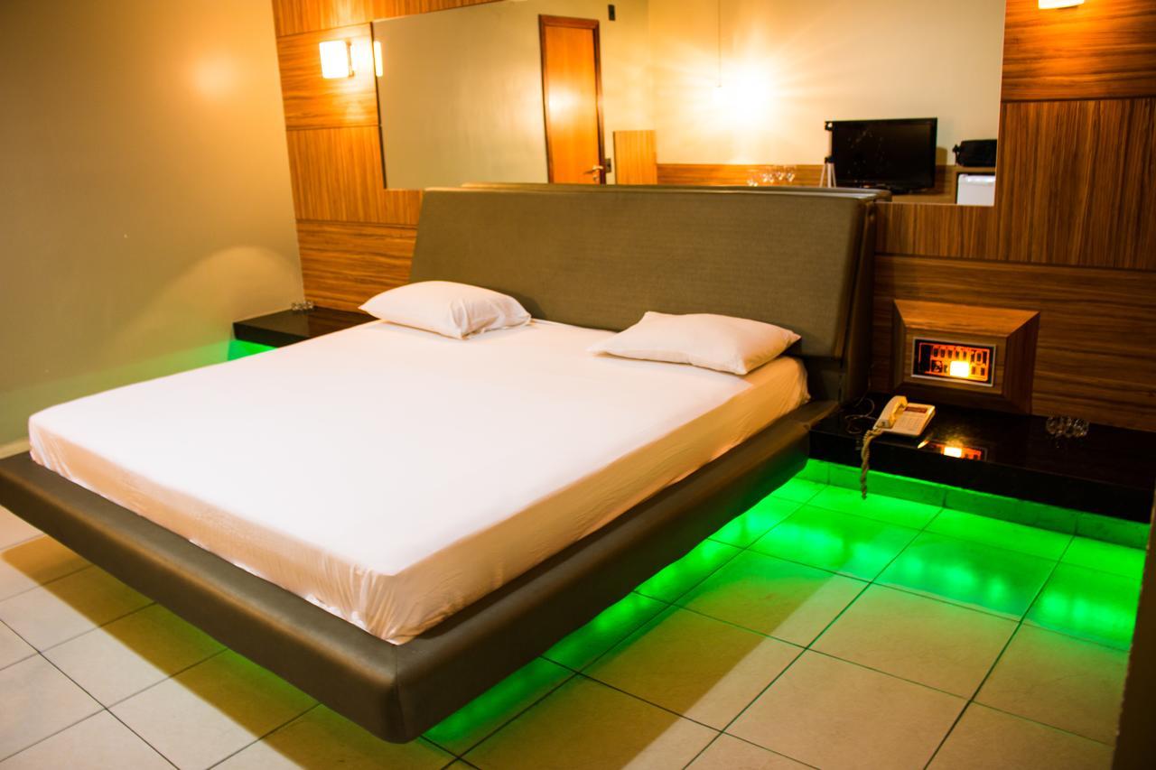 Village Motel (Adults Only) フォルタレザ エクステリア 写真
