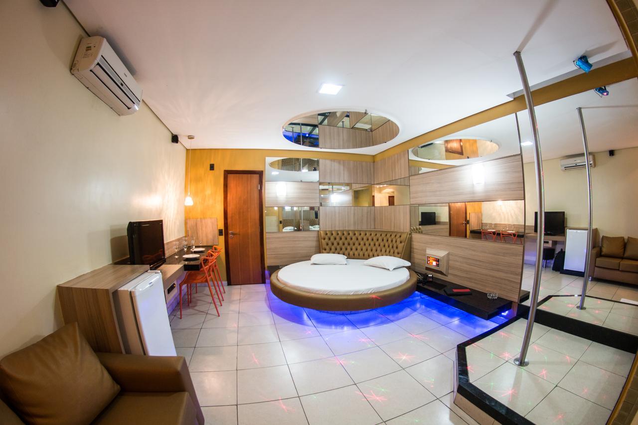 Village Motel (Adults Only) フォルタレザ エクステリア 写真